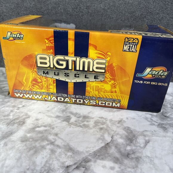 Bigtime Muscle Jada Dub City 1:24 1963 Chevy Corvette Stingray Red Custom Engine - Picture 4 of 6